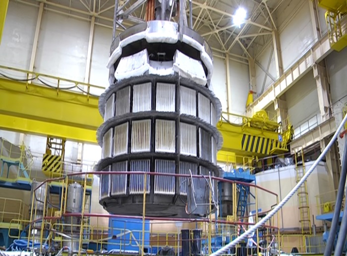 На Кольской АЭС завершен отжиг корпуса реактора ВВЭР-440 второго энергоблока.