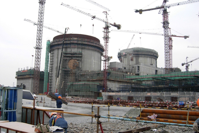 На АЭС «Фанцзяшань» идет загрузка ядерного топлива в реактор первого блока.